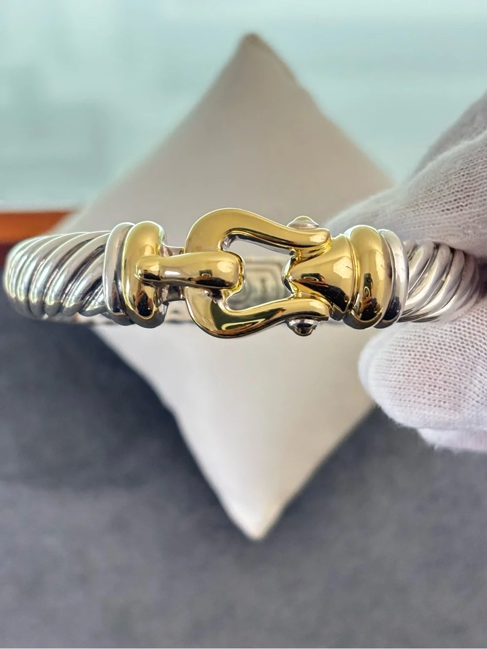 David Yurman 925 & 18k Gold 10mm Buckle Cable Bracelet-Medium